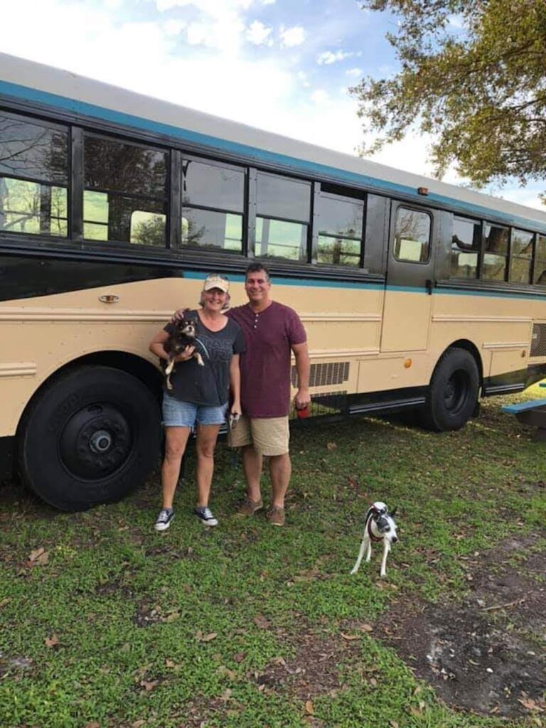 Traveling With Skoolie Pets – The Ultimate Guide